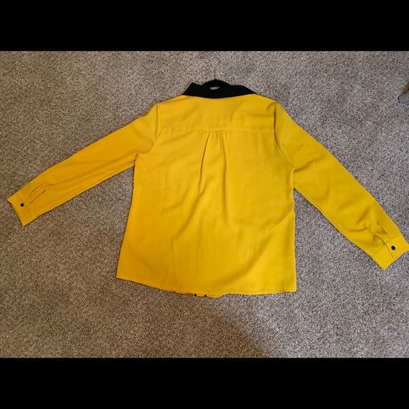 Women V-neck Long-Sleeve Yellow Blouse - Picture 3 of 6
